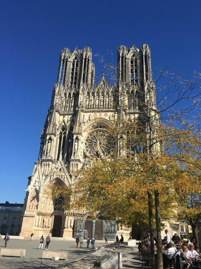 Bedinreims "Burgundy Bottle" 110M2 Exceptional, 4 Chambres Doubles, 2 Bain, Free Park & Wifi, Tout Equipe Экстерьер фото